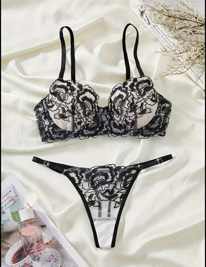 Etheral Lace Set